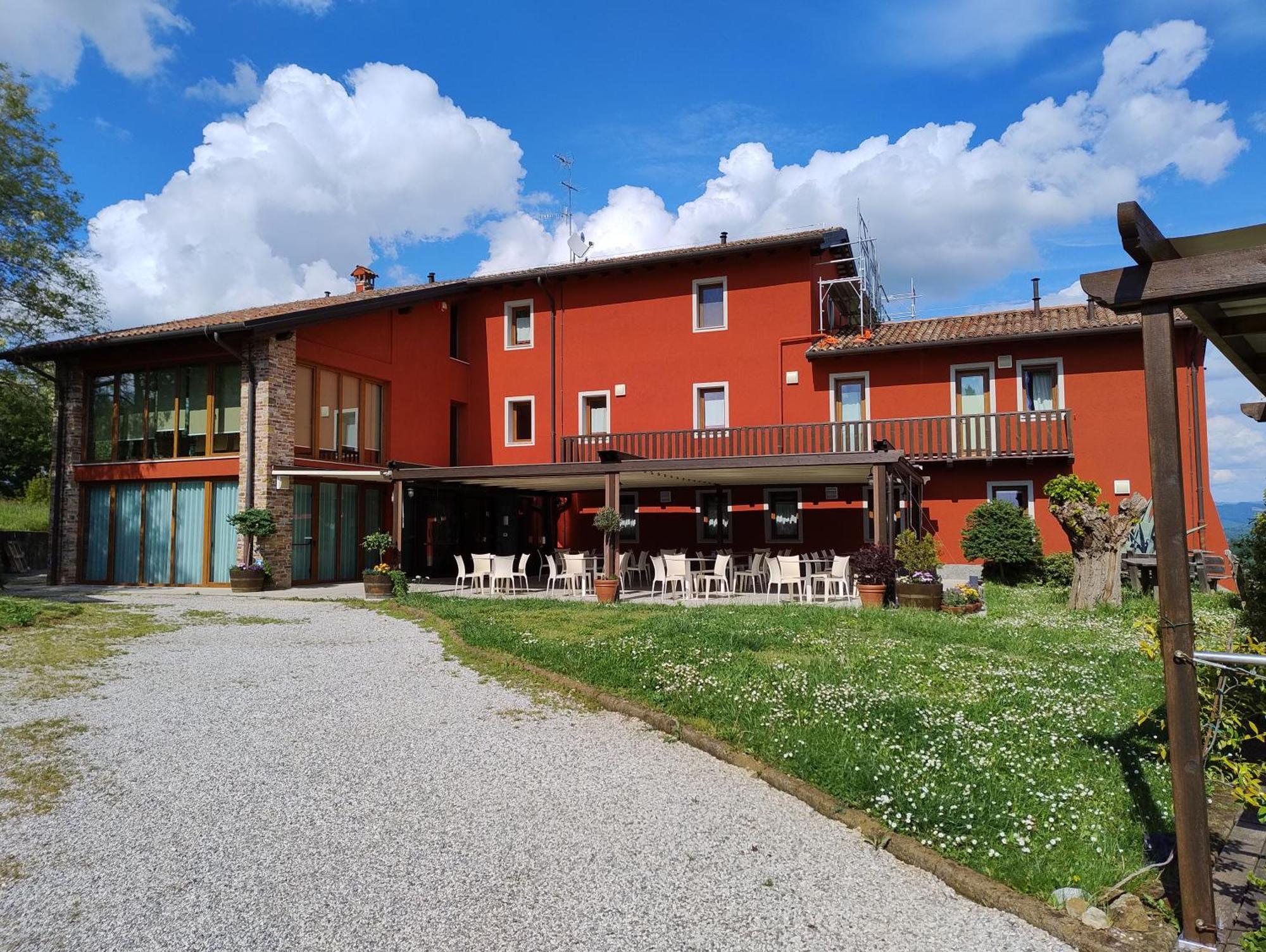 Le Badie Albergo Ristorante Rosazzo Esterno foto